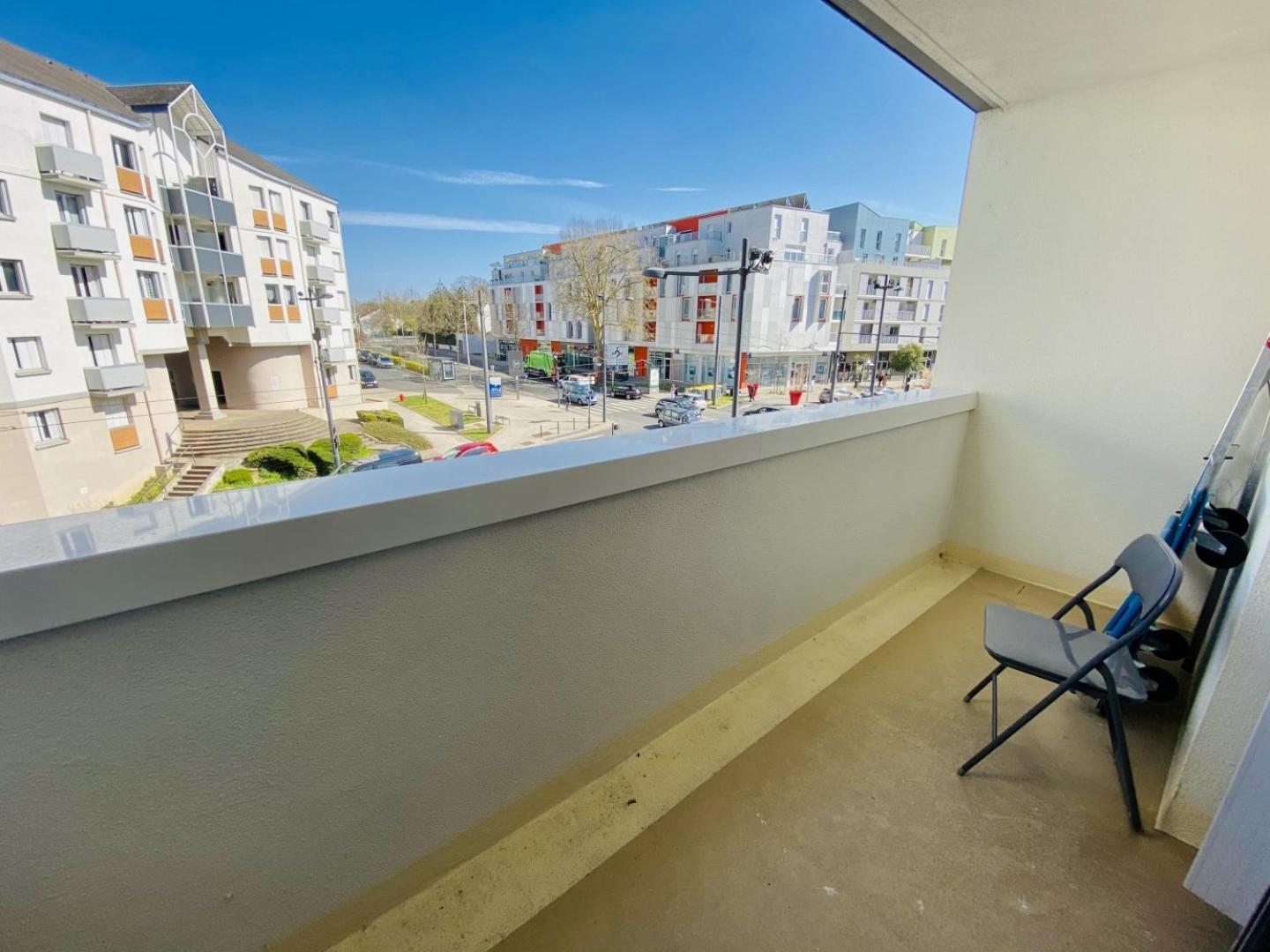 Appartement T3 De Standing En Centre-Ville Joué-lés-Tours Luaran gambar